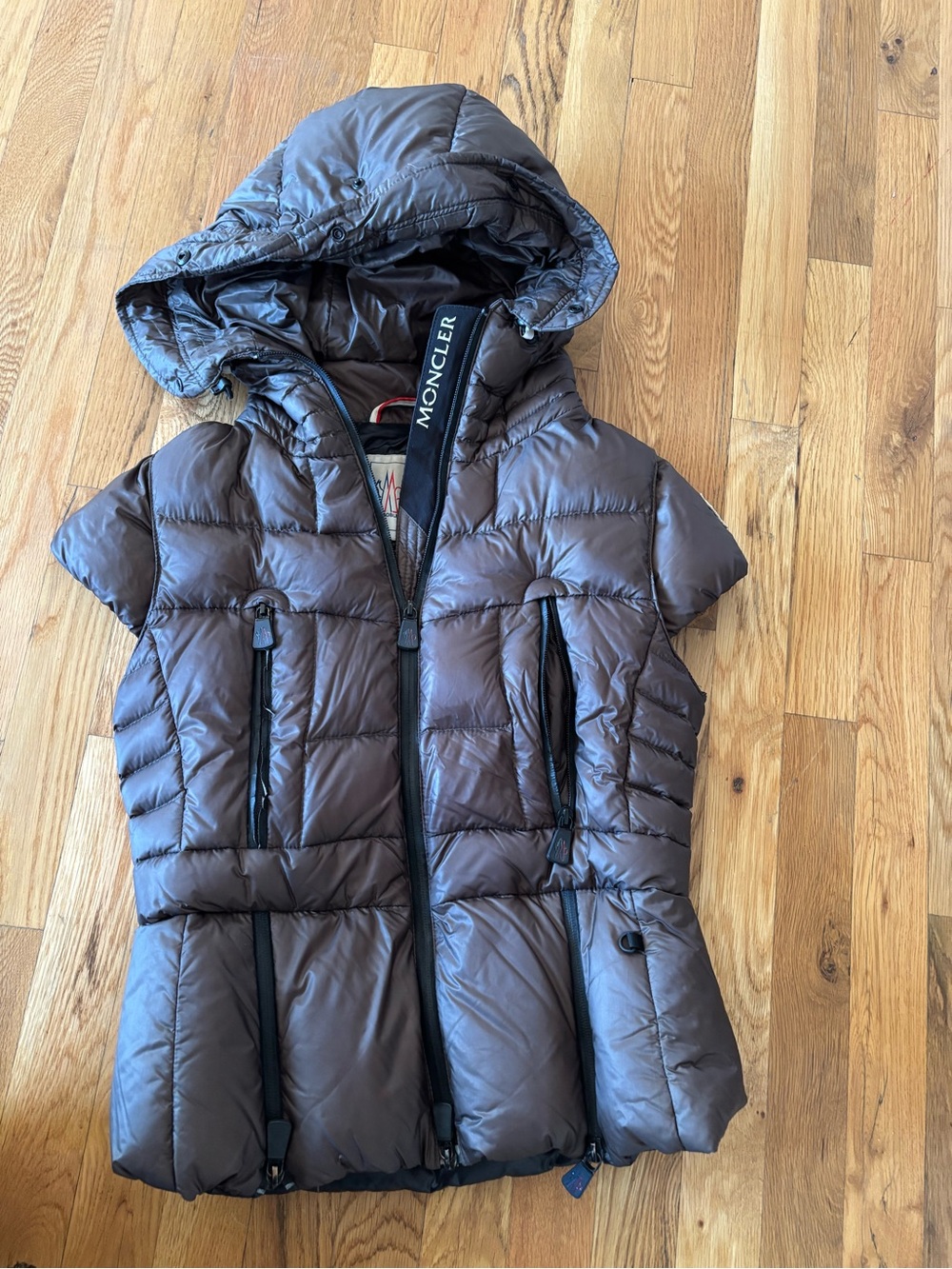 Moncler Dark Brown Short-Sleeve Hooded Puffer Jacket